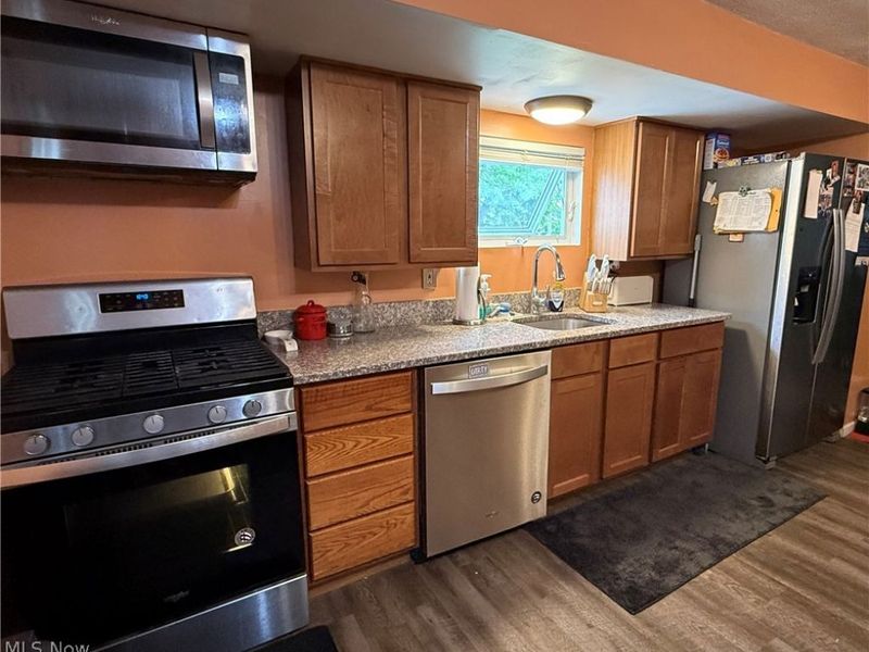6447 Sandfield Drive, Brook Park, OH 44142 Photo 2