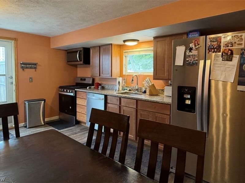 6447 Sandfield Drive, Brook Park, OH 44142 Photo 3