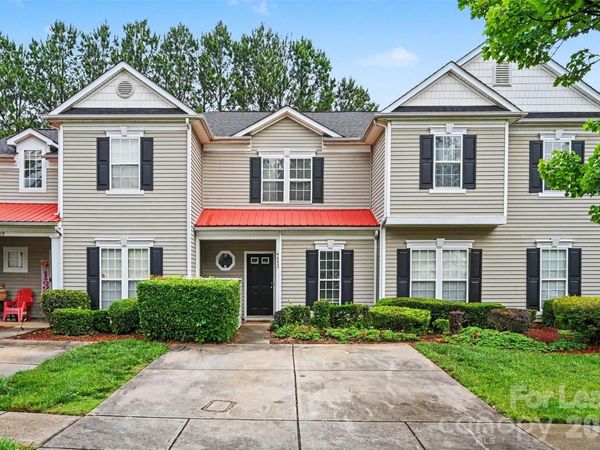 4413 Eaves Lane , Charlotte, NC 28215