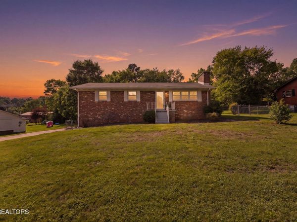 1025 Lancewood Drive, Knoxville, TN 37920