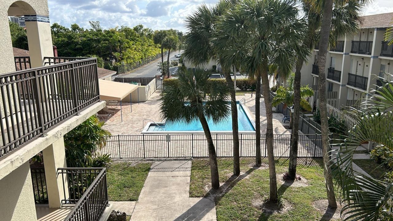 1500 N Congress Avenue, Unit A307, West Palm Beach, FL 33401 Photo