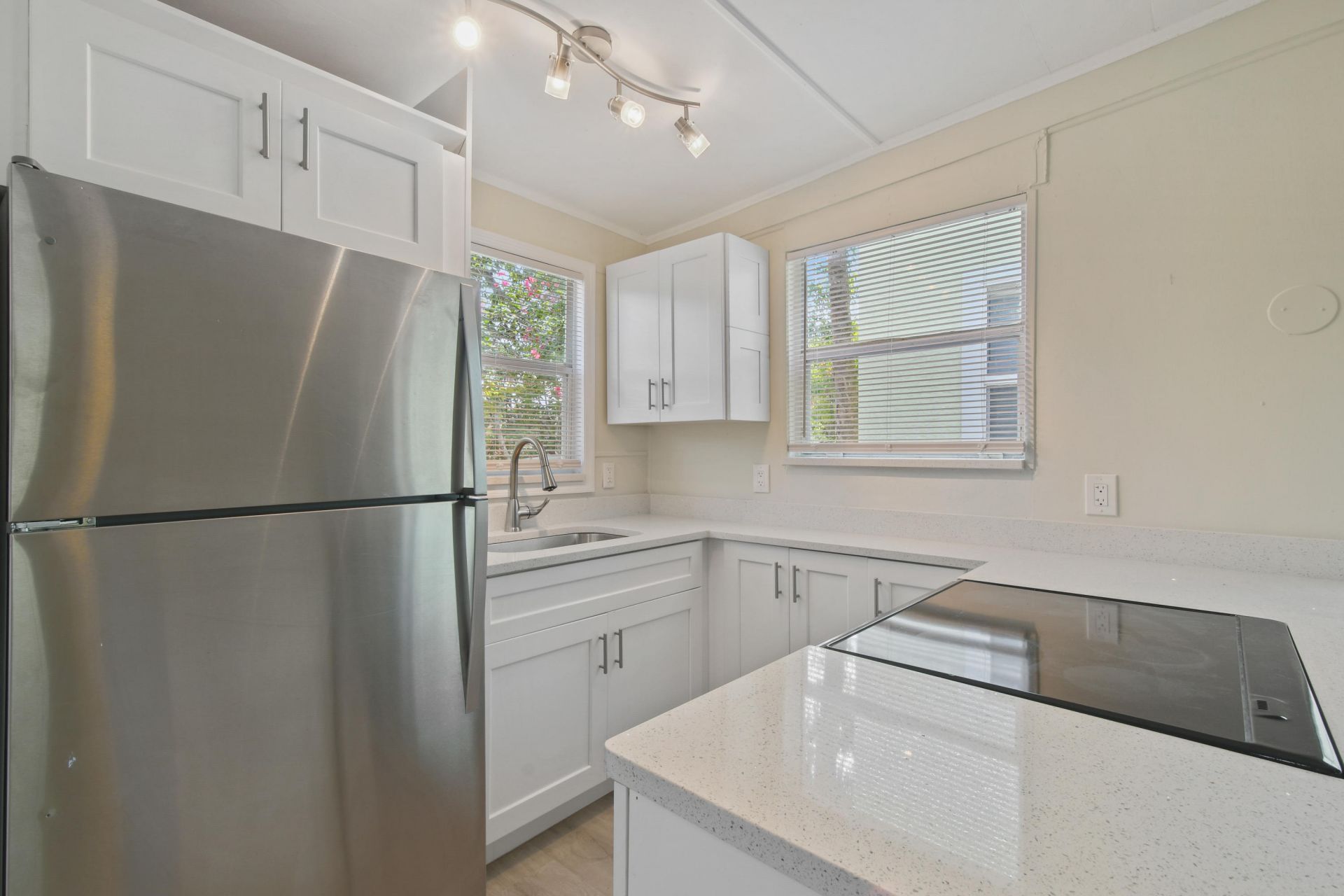 627 Bunker Road, West Palm Beach, FL 33405 Photo