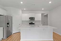 1061 Laurel Oaks Drive photo 4