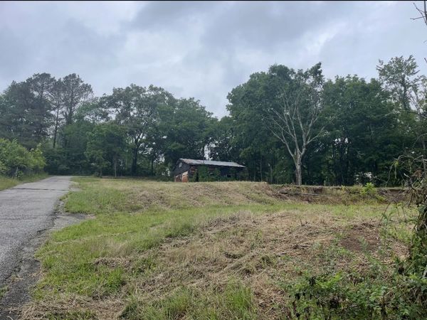 1586 River Rd , Clarksville, TN 37040