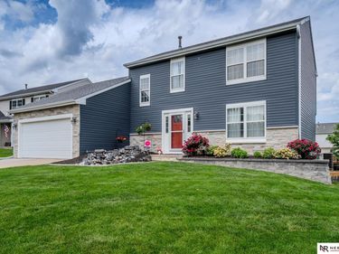 15976 S Street, Omaha, NE 68135