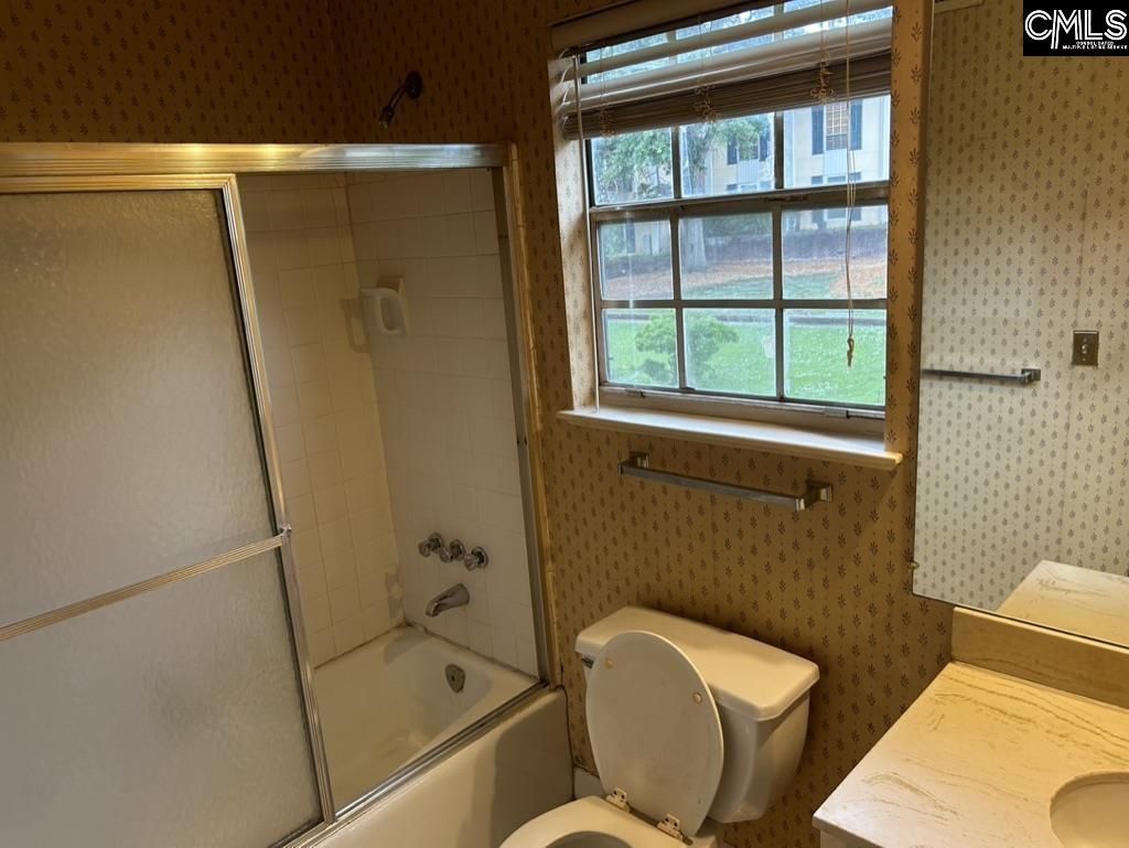 3600 Chateau Drive  Photo 11