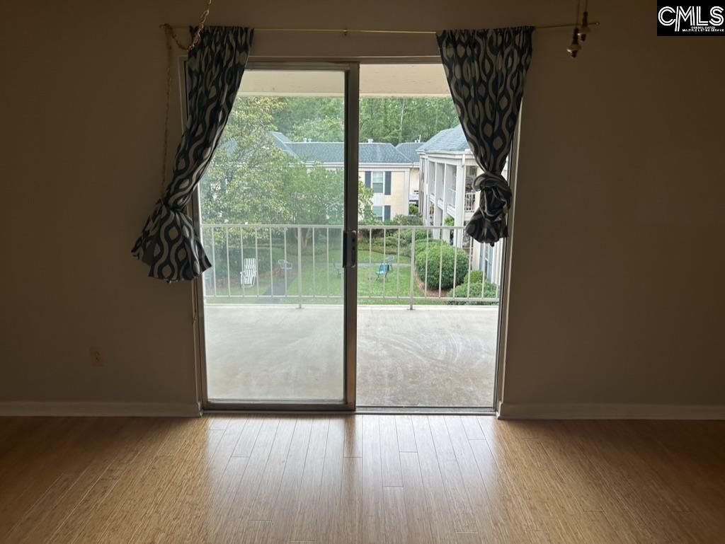 3600 Chateau Drive  Photo 6