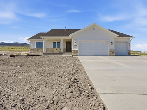 2406 W 1150 N, Tremonton, UT 84337