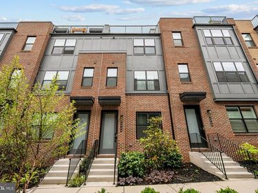 4966 LACHLAN MEWS , ALEXANDRIA, VA 22304