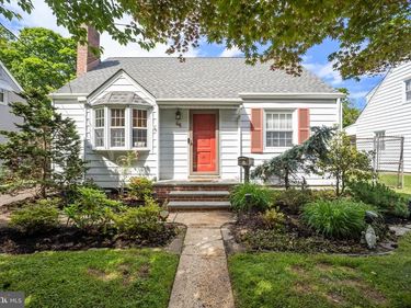 46 GRANDVIEW AVENUE, HAMILTON, NJ 08620