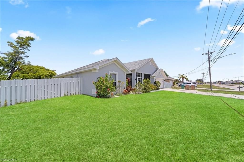22 Nelson Rd S, Cape Coral, FL 33991 Photo
