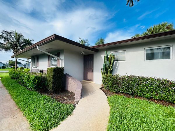 2805 Crosley Drive E, Unit G, West Palm Beach, FL 33415