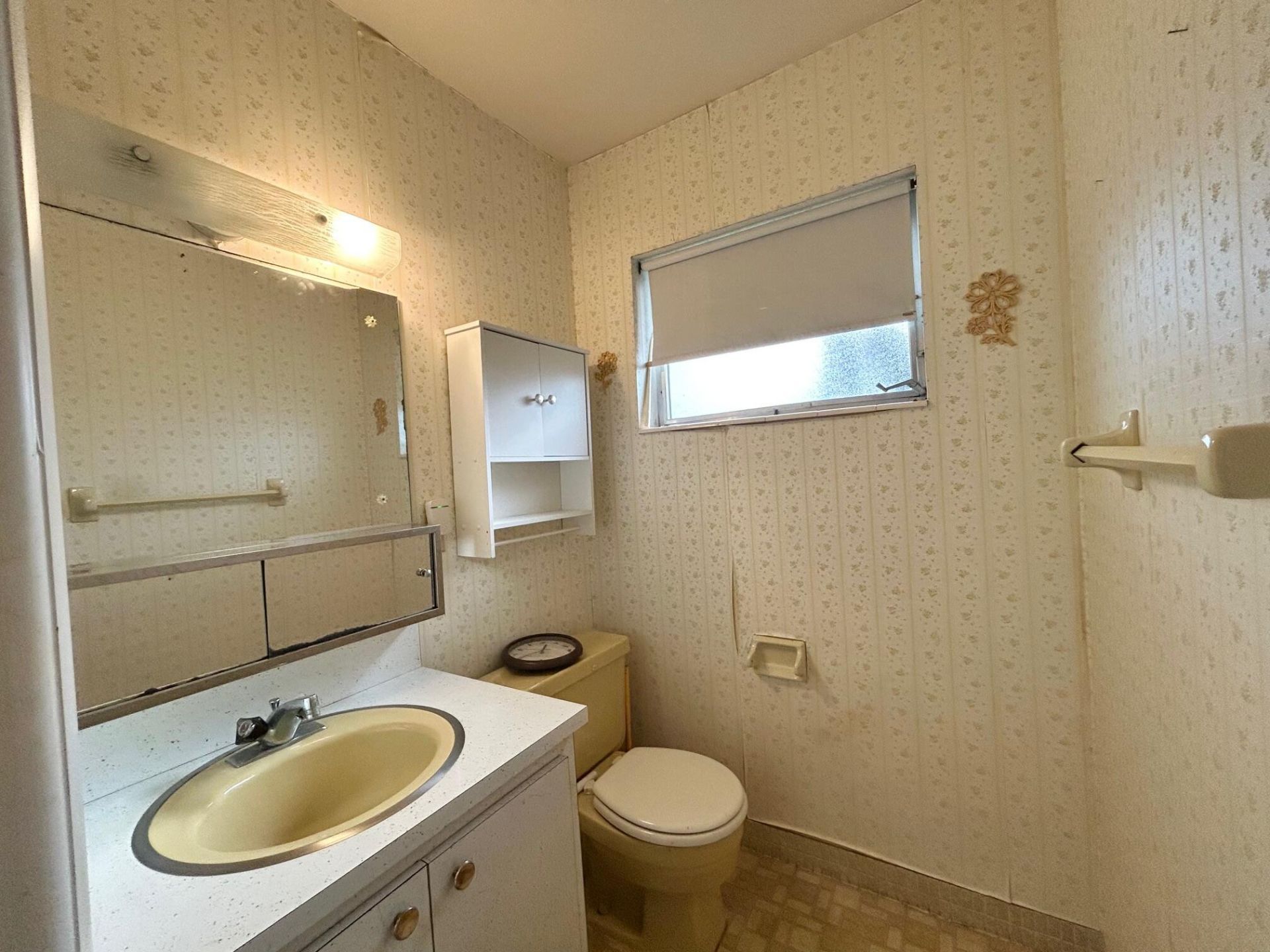 2805 Crosley Drive E, Unit G, West Palm Beach, FL 33415 Photo