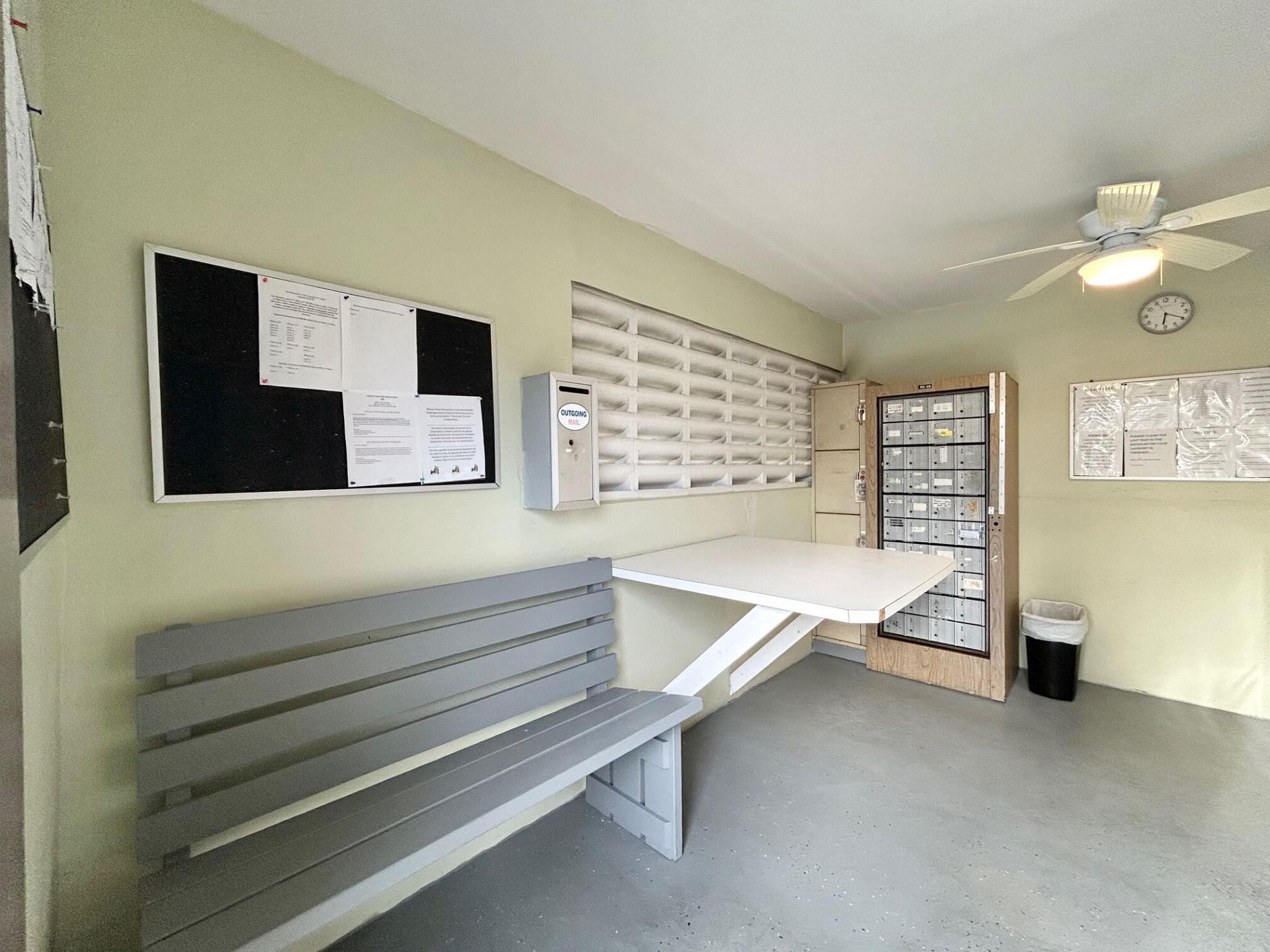 2805 Crosley Drive E, Unit G, West Palm Beach, FL 33415 Photo