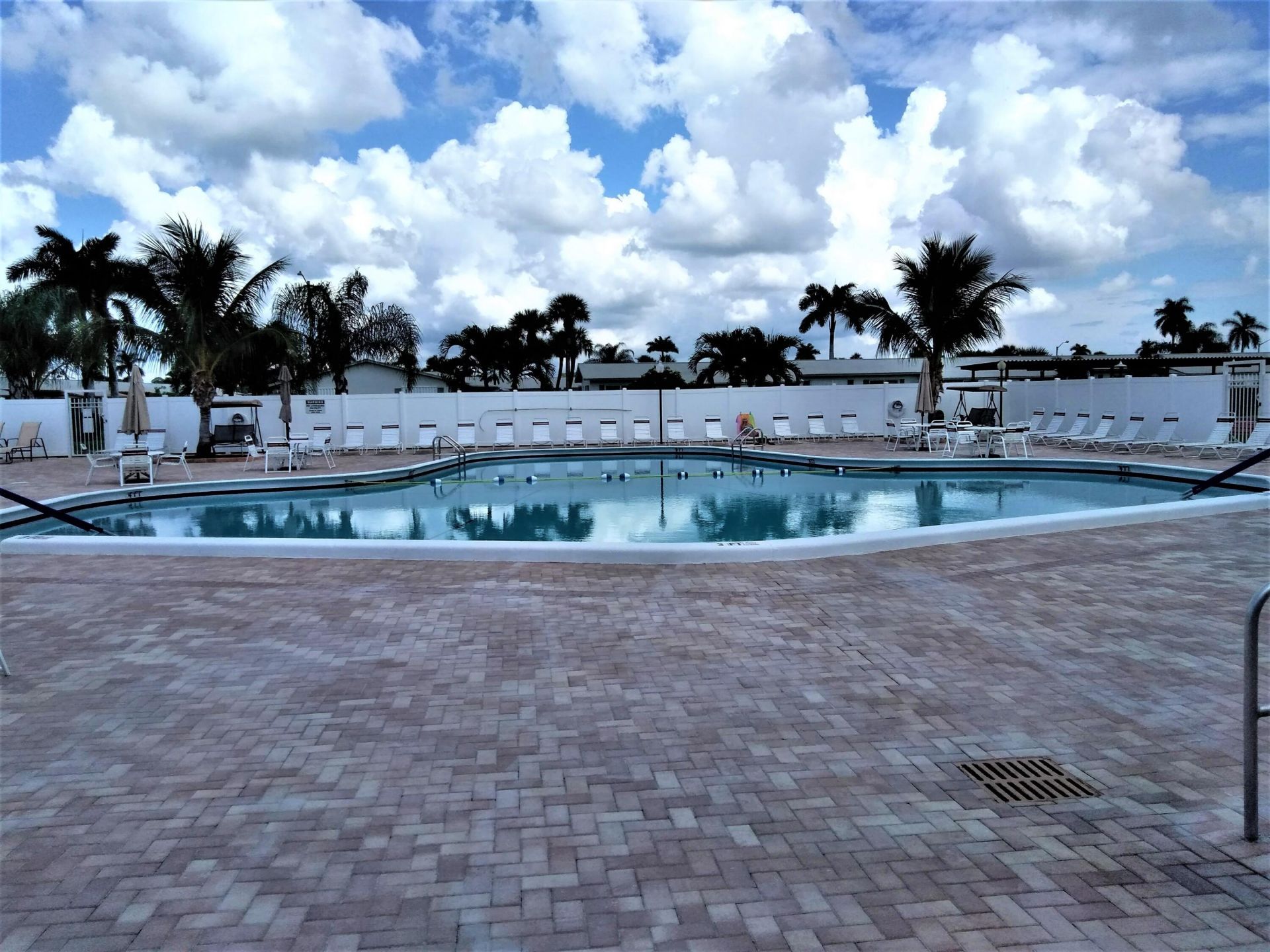2805 Crosley Drive E, Unit G, West Palm Beach, FL 33415 Photo