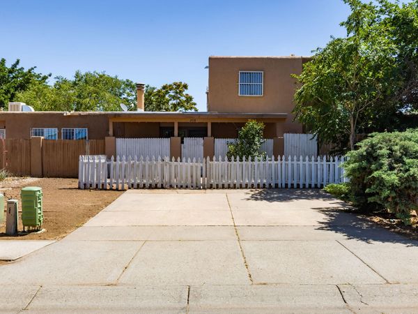 208 La Vida Nueva Del Oeste SW, Albuquerque, NM 87105