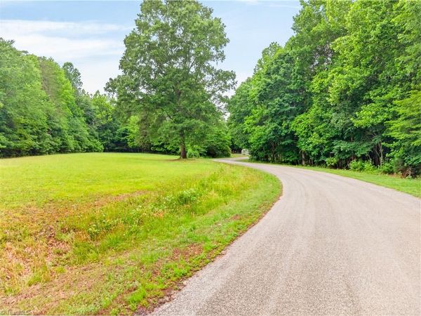 7436 Chaseford Road , Liberty, NC 27298