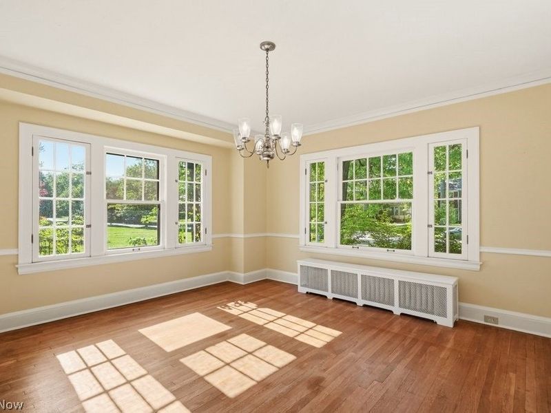 2745 Derbyshire Road, Cleveland Heights, OH 44106 Photo 11