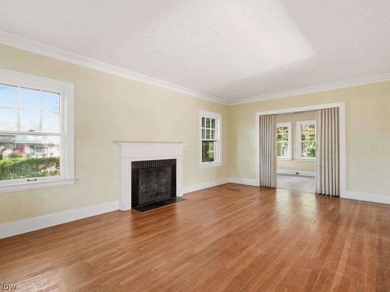 2745 Derbyshire Road, Cleveland Heights, OH 44106 Photo 9