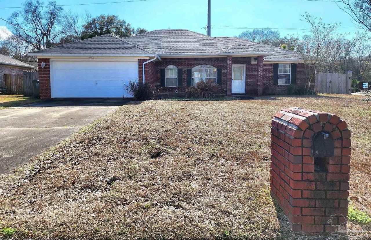 6000 Yellow Rose Dr, Pensacola, FL 32526 Main Photo