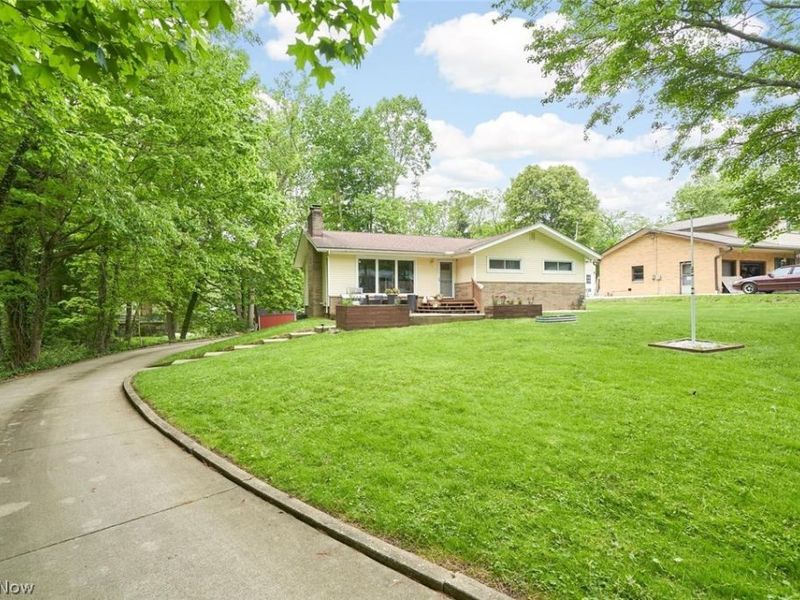 2981 Reservoir Drive, Mogadore, OH 44260 Photo 2