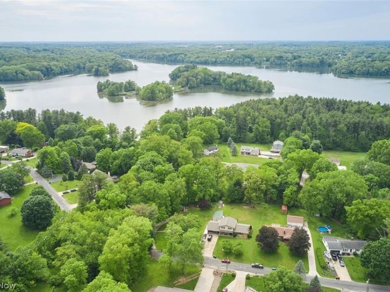 2981 Reservoir Drive, Mogadore, OH 44260 Photo 4