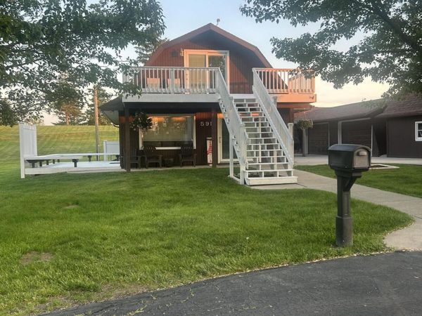595 Rolling Meadows Drive, Hudson, MI 49247
