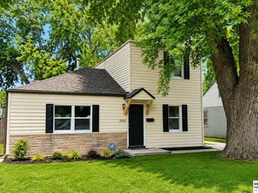 2503 Washington Street, Bellevue, NE 68005