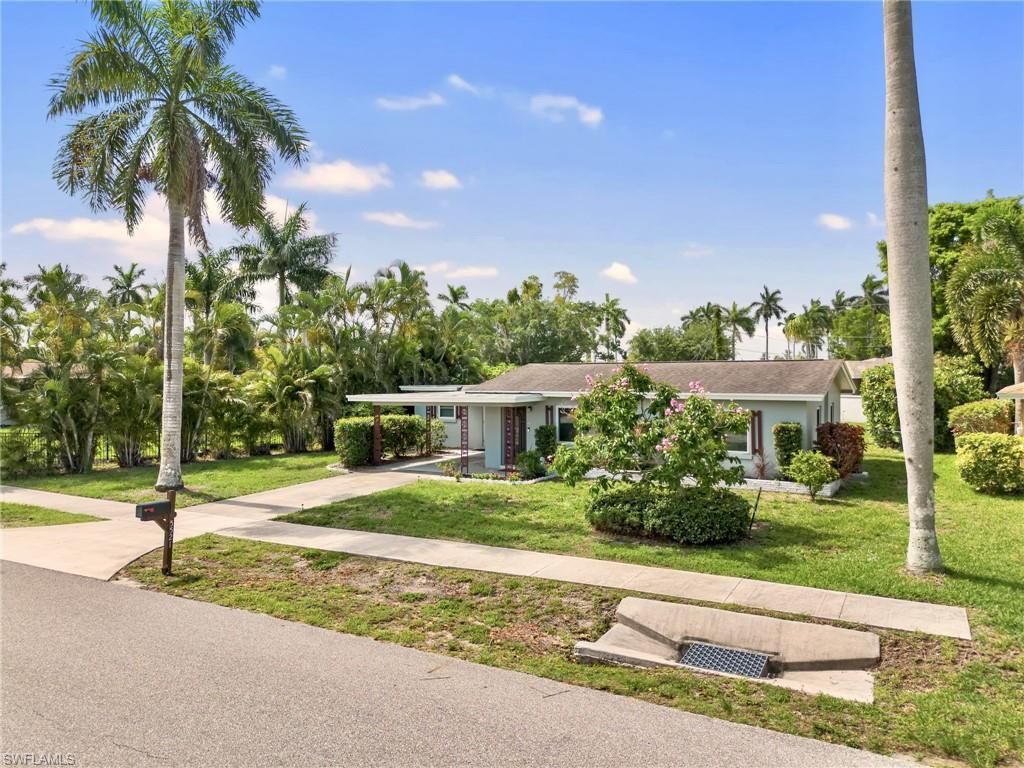 5521 Shaddelee Ln W, Fort Myers, FL 33919 Photo