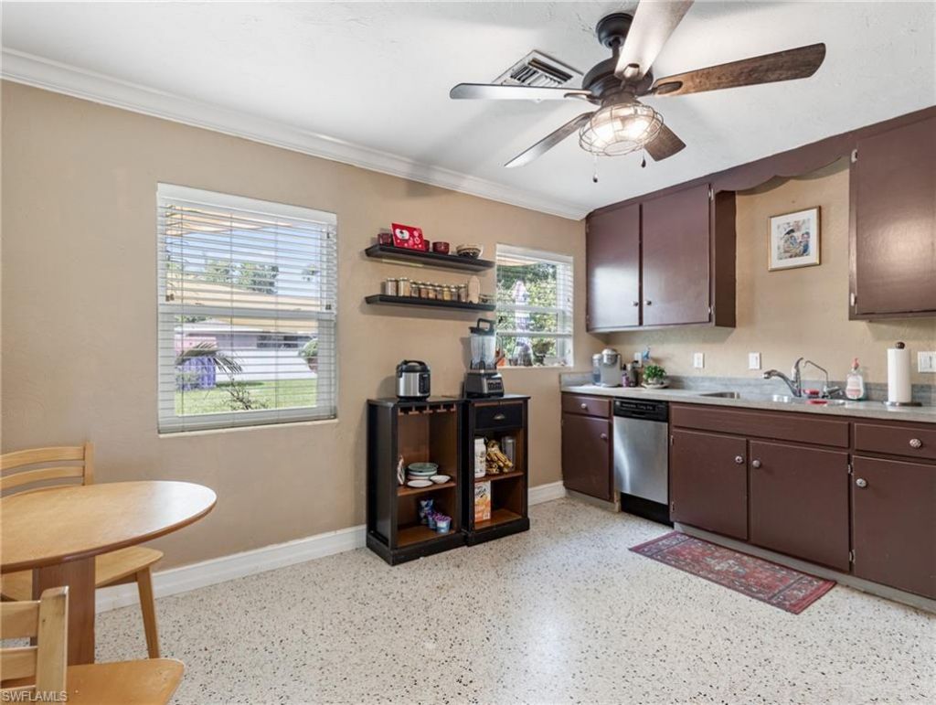 5521 Shaddelee Ln W, Fort Myers, FL 33919 Photo