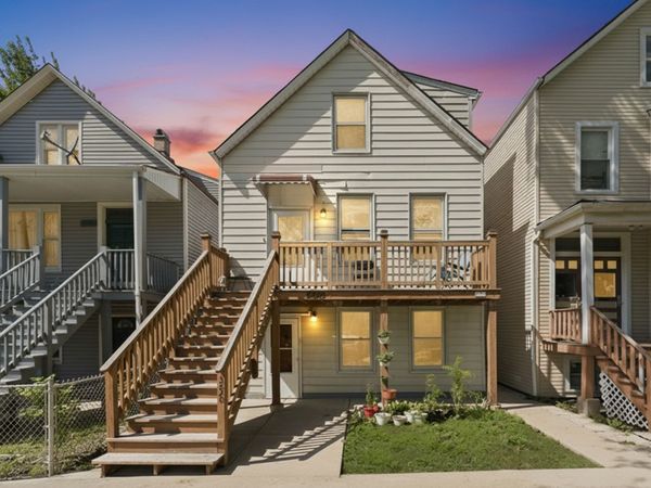 3820 W George Street , Chicago, IL 60618