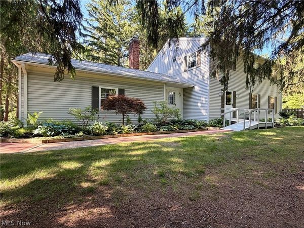11635 Twin Mills Lane, Chardon, OH 44024