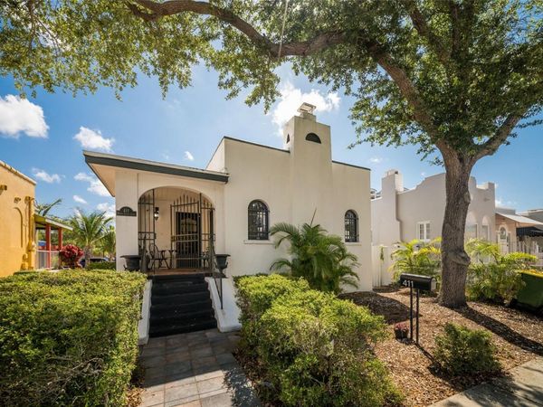 411 BURNS COURT, SARASOTA, FL 34236