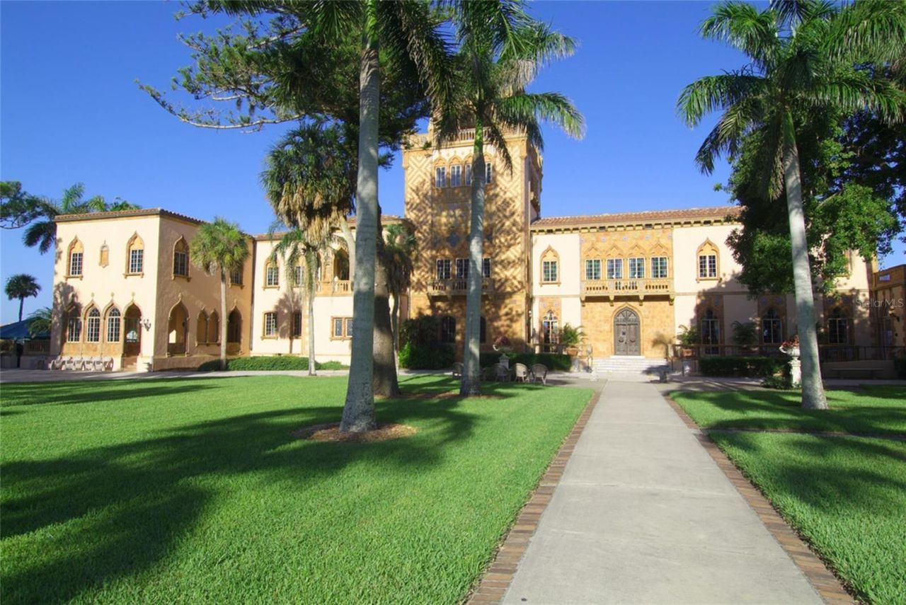 411 Burns Court, Sarasota, FL 34236 Photo