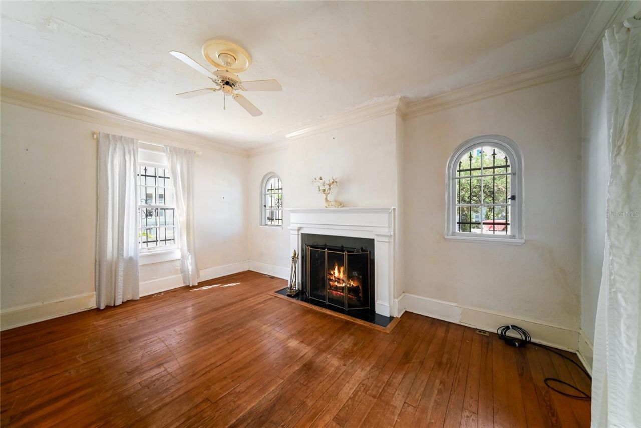 411 Burns Court, Sarasota, FL 34236 Photo