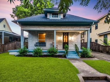 820 W 8th Street, Dallas, TX 75208