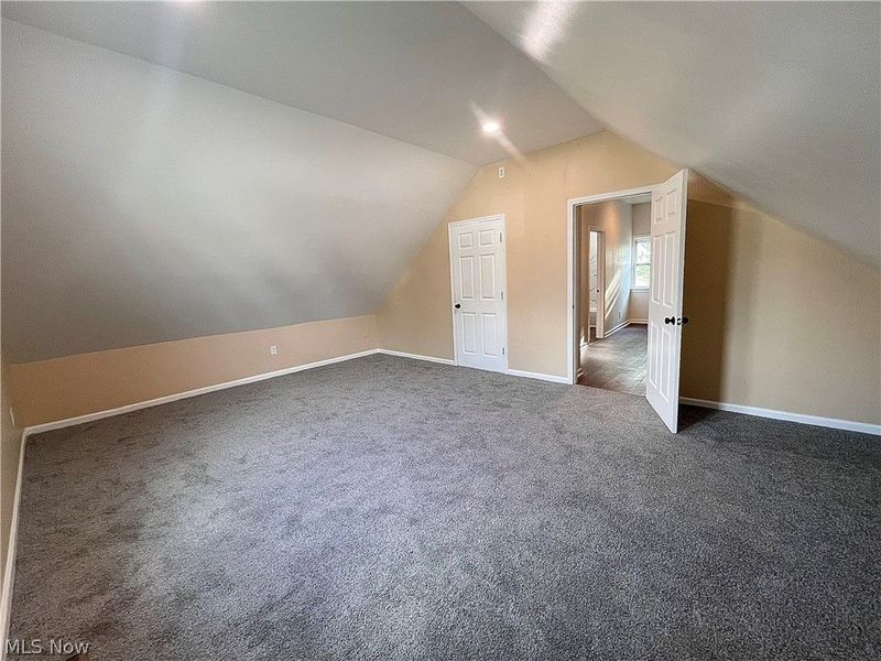 3258 W 38th Street, Cleveland, OH 44109 Photo 26