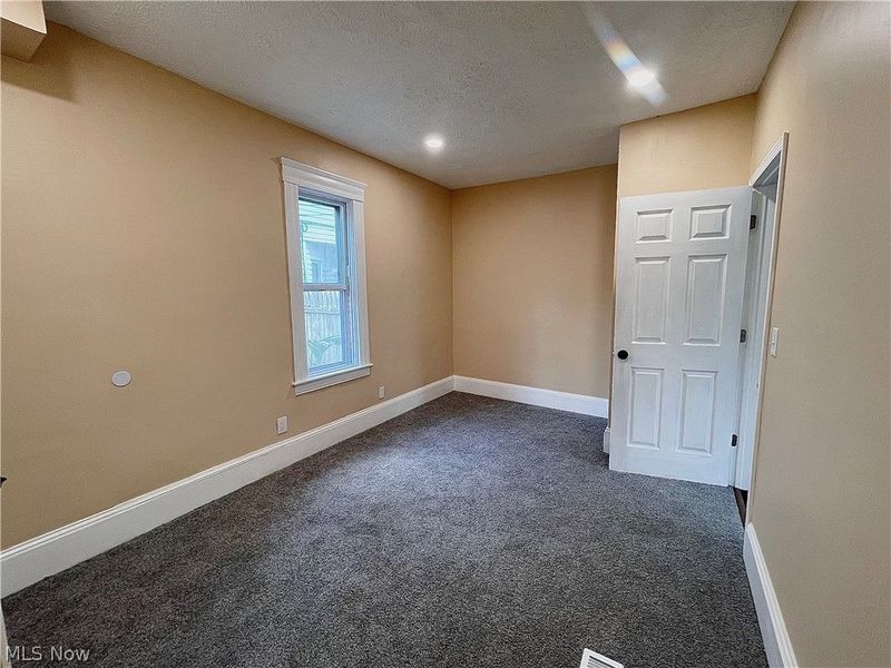 3258 W 38th Street, Cleveland, OH 44109 Photo 28