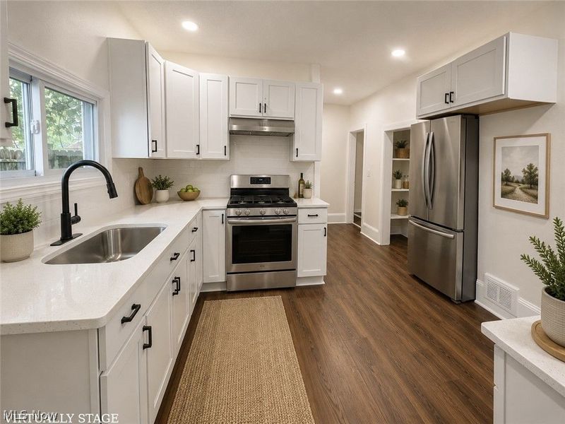 3258 W 38th Street, Cleveland, OH 44109 Photo 3