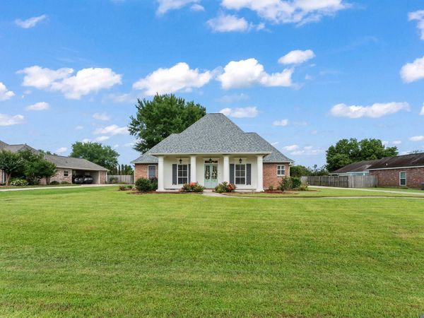 36494 Page Dr, Denham Springs, LA 70706