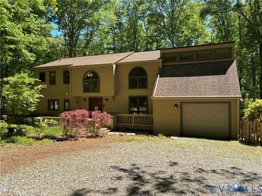 13033 Little Bridge Drive, Doswell, VA 23047
