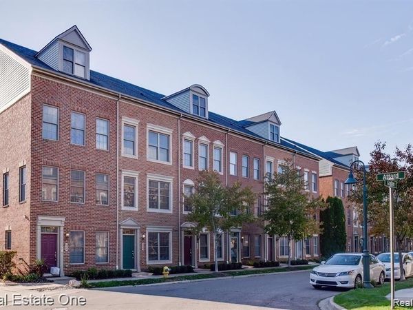 536 GRATEN Street, Birmingham, MI 48009