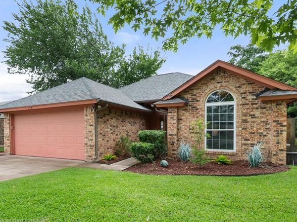 728 Saddle Road, White Settlement, TX 76108