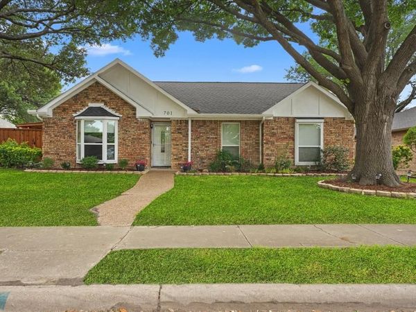 701 Sandy Creek Drive, Allen, TX 75002