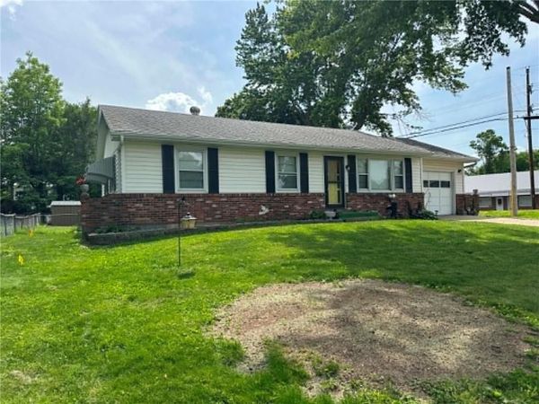 7 Ussery Drive, Lexington, MO 64067