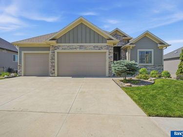 7361 Andy Drive, Lincoln, NE 68516