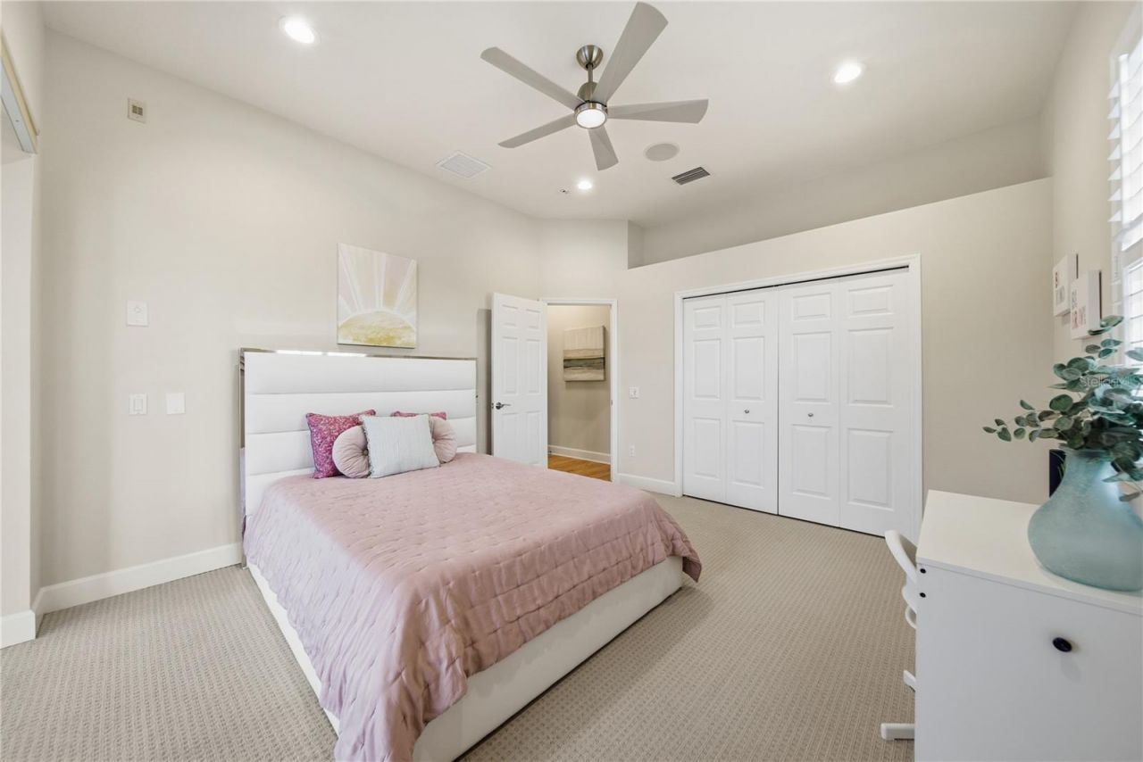 17210 Broadoak Drive, Tampa, FL 33647 Photo