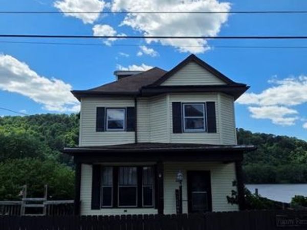 621 Grant Street, McMechen, WV 26040