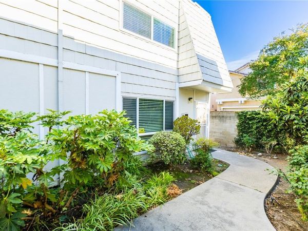 1434 Highland Avenue, Unit 8, Duarte, CA 91010