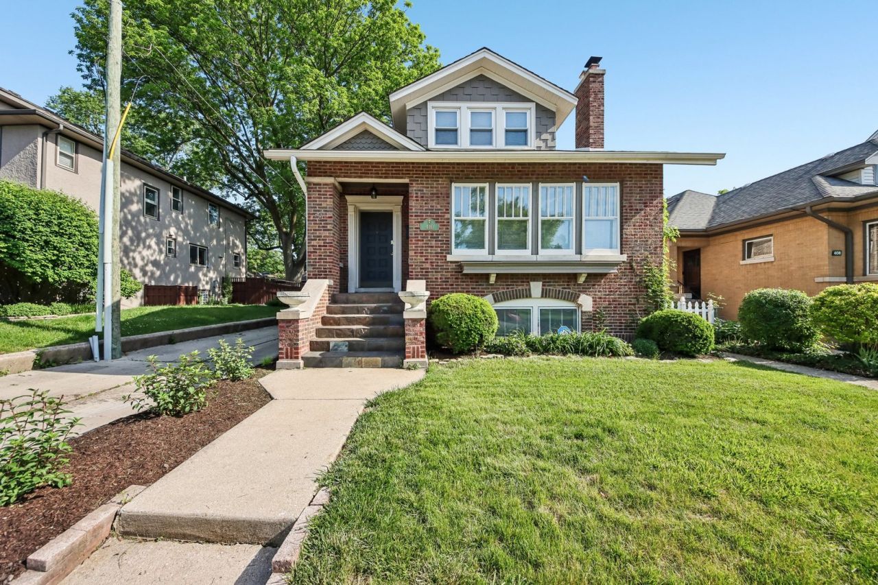 410 Berkshire Street, Oak Park, IL 60302 Main Photo